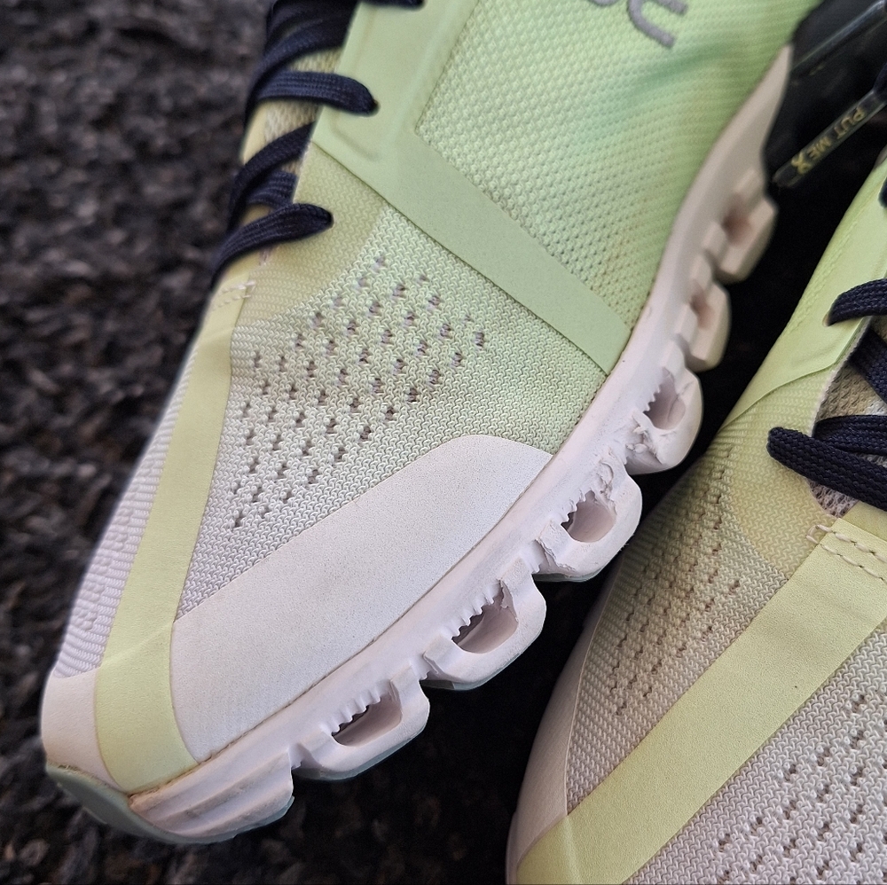 On Cloud Cloudflow 3 Running Shoes Woman Size 7 Meadow Green White**Pls Read** - Picture 7 of 16